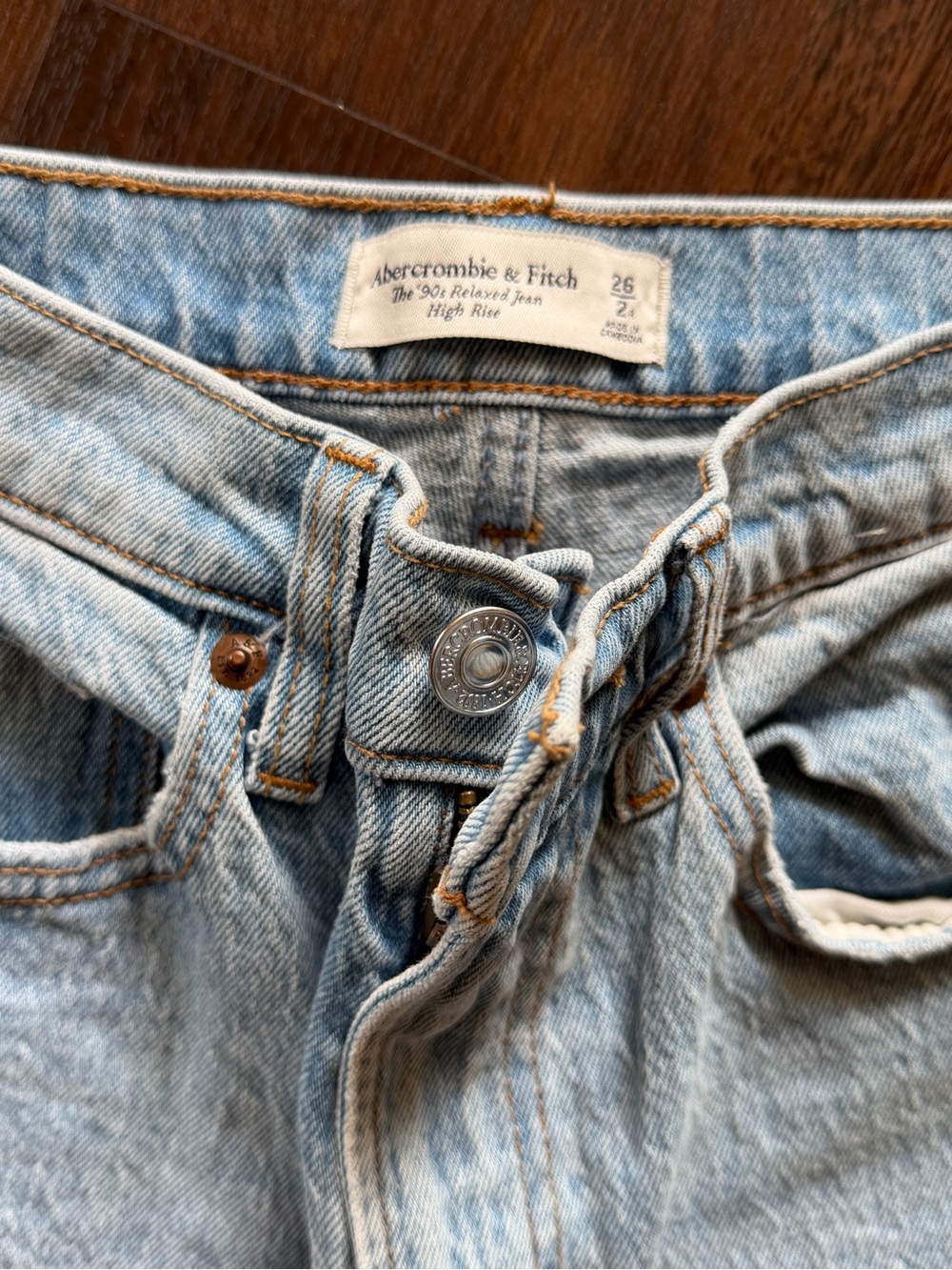 Abercrombie & Fitch Light Blue High-Rise Relaxed Jeans